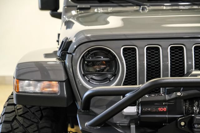 Used 2021 Jeep Wrangler Unlimited Sahara w/ Dual Top Group AWD/4WD image 3