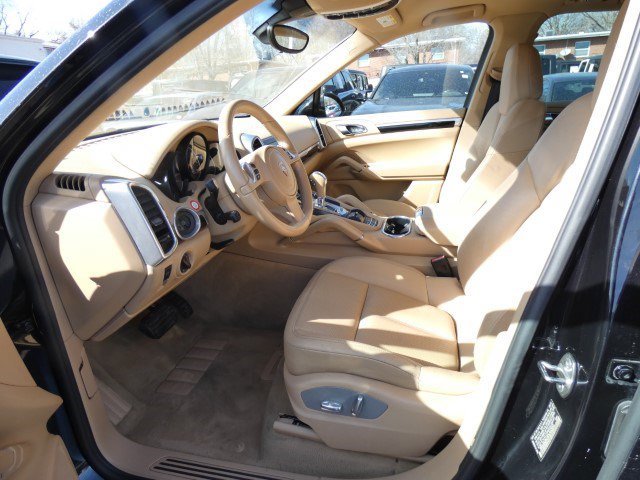 Used 2013 Porsche Cayenne AWD/4WD image 7