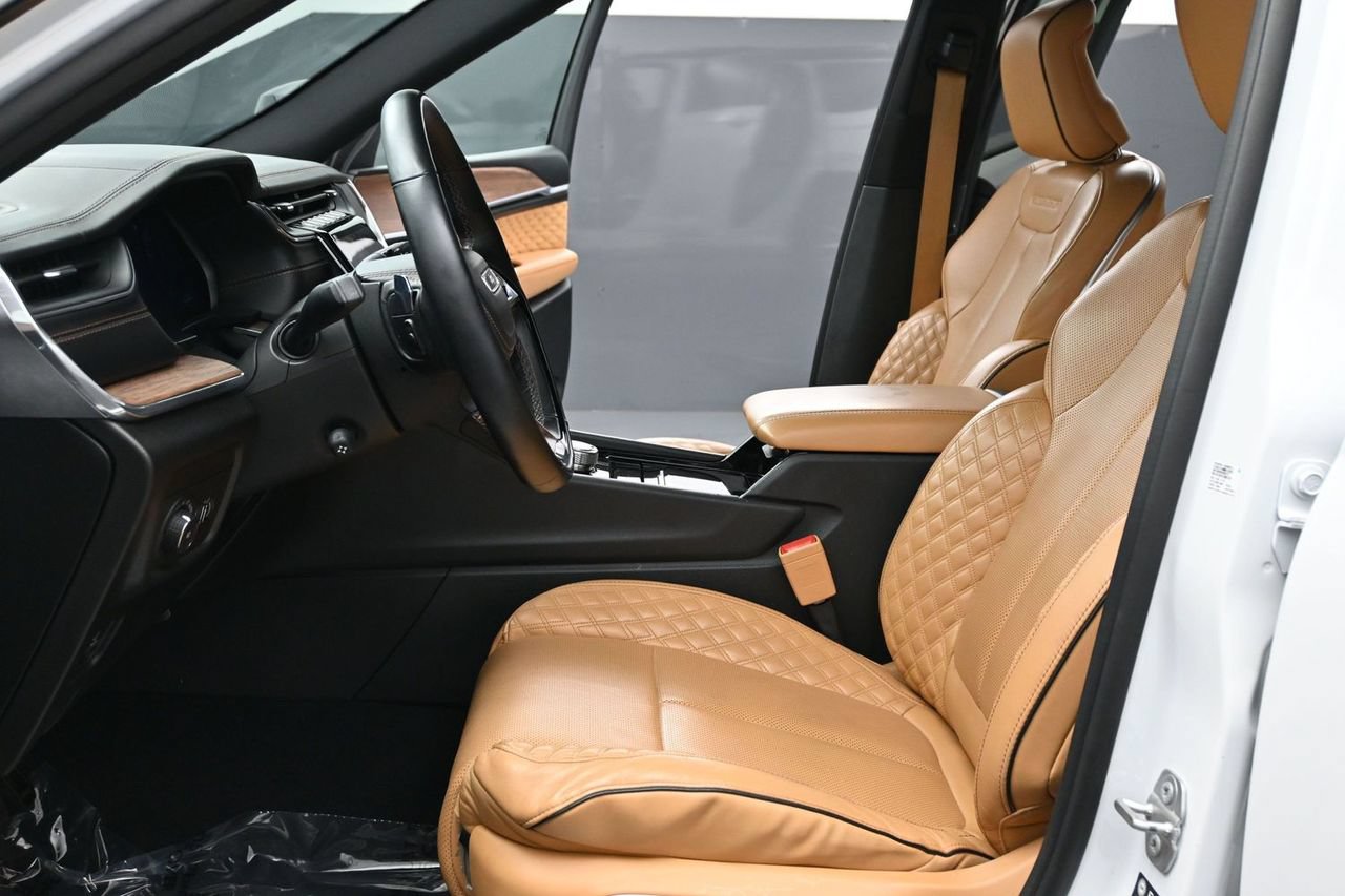 Used 2023 Jeep Grand Cherokee L Summit RWD image 12