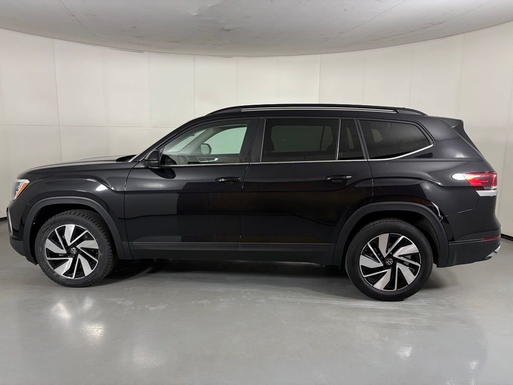 Used 2025 Volkswagen Atlas SE FWD image 5