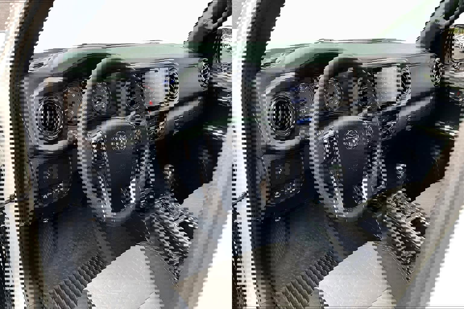 Used 2022 Toyota Tacoma TRD Sport image 15