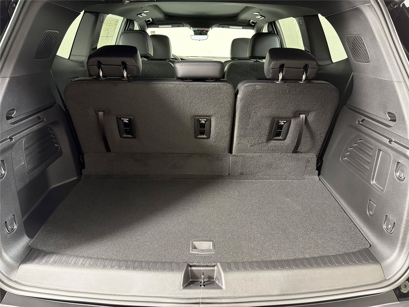 New 2026 GMC Acadia Elevation w/ Black Edition FWD image 17