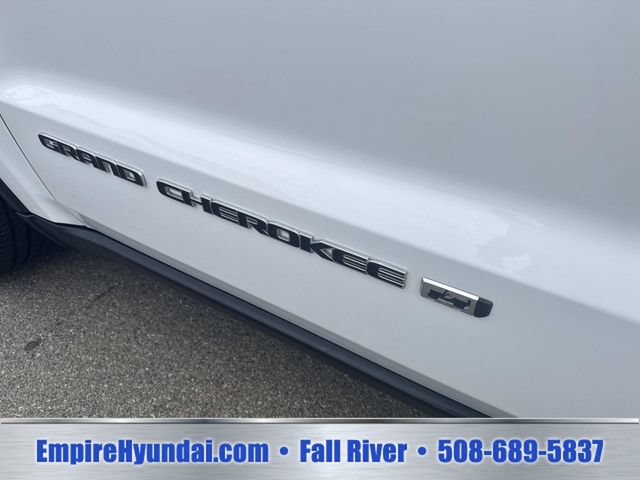Used 2022 Jeep Grand Cherokee Limited AWD/4WD image 14