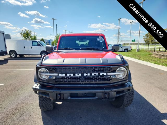 Used 2023 Ford Bronco Wildtrak image 3