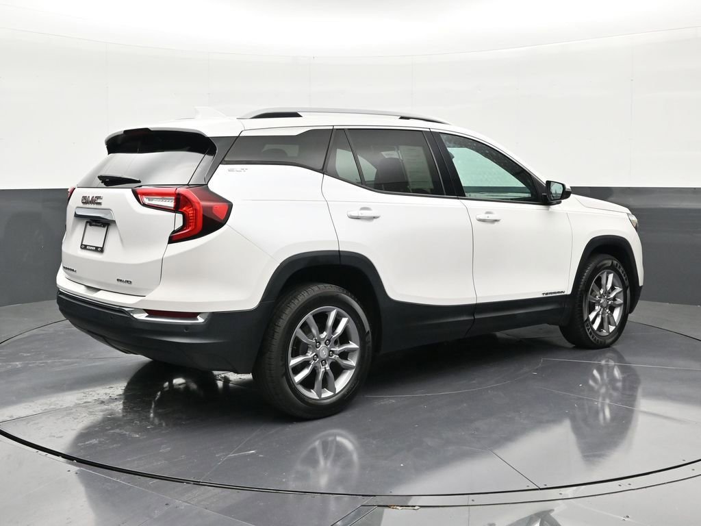 Used 2022 GMC Terrain SLT image 5