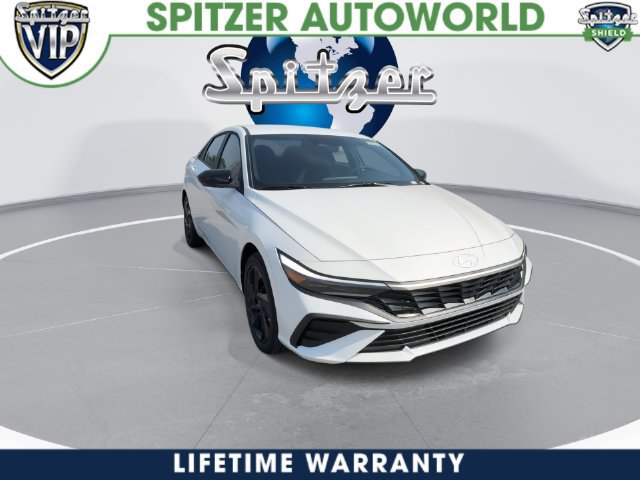 New 2026 Hyundai Elantra Sport FWD image 3
