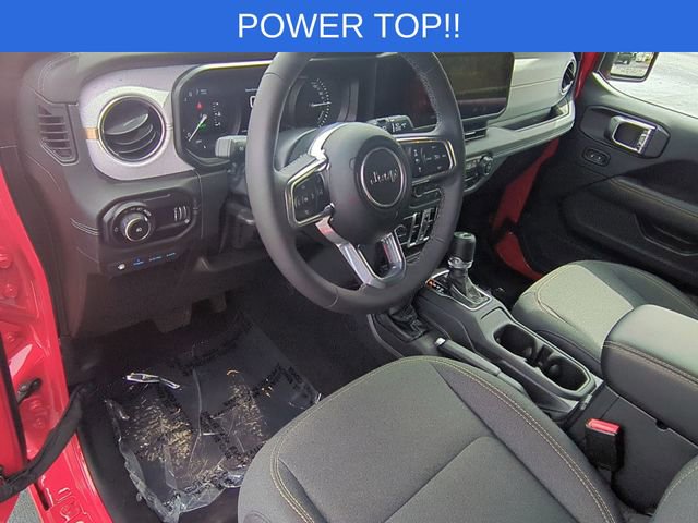 Used 2025 Jeep Wrangler Unlimited Sahara w/ Safety Group image 12