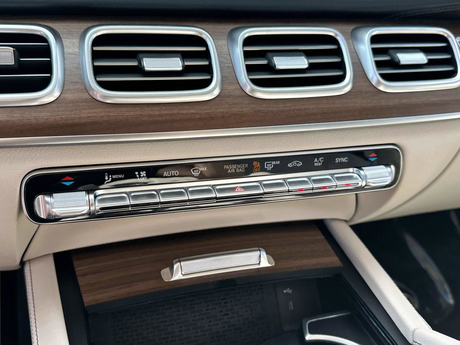 New 2026 Mercedes-Benz GLS 450 4MATIC image 22