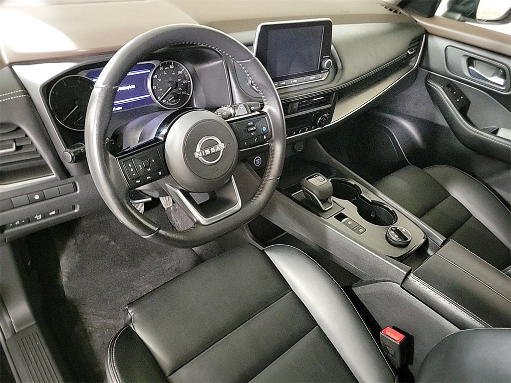 Used 2023 Nissan Rogue SV w/ SV Premium B Package image 12