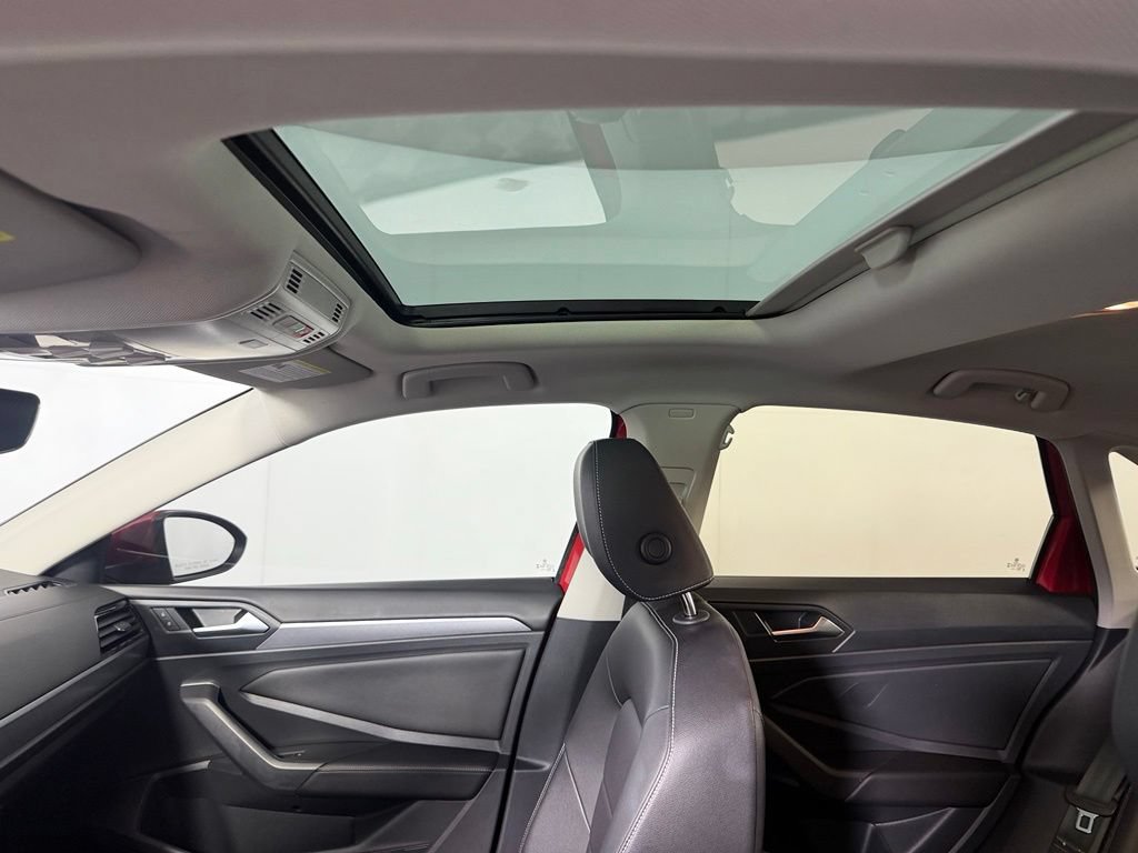 Used 2023 Volkswagen Jetta SE w/ Panoramic Sunroof Package FWD image 19