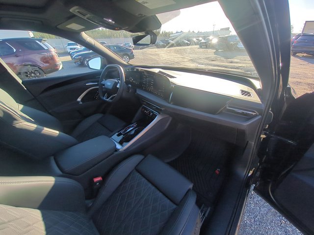 Used 2025 Audi SQ5 Premium Plus image 28