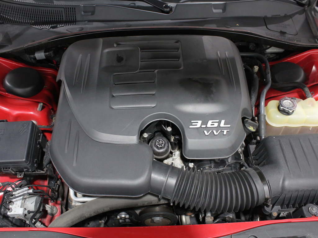 Used 2016 Dodge Charger SXT w/ Navigation & Travel Group image 22