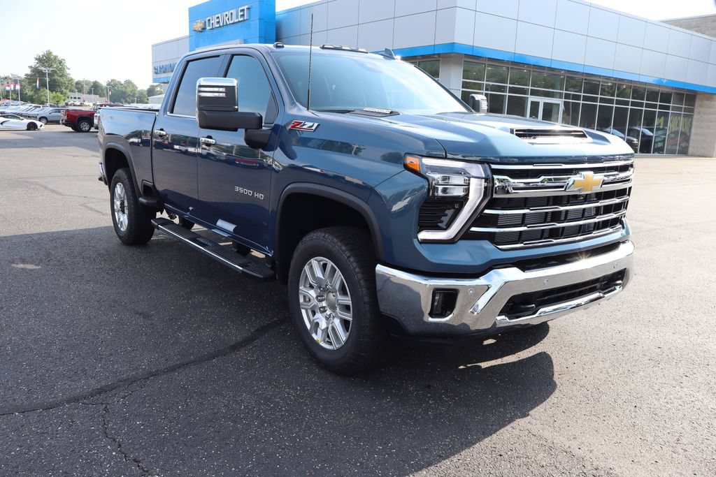 New 2026 Chevrolet Silverado 3500 LTZ w/ LTZ Plus Package AWD/4WD image 2