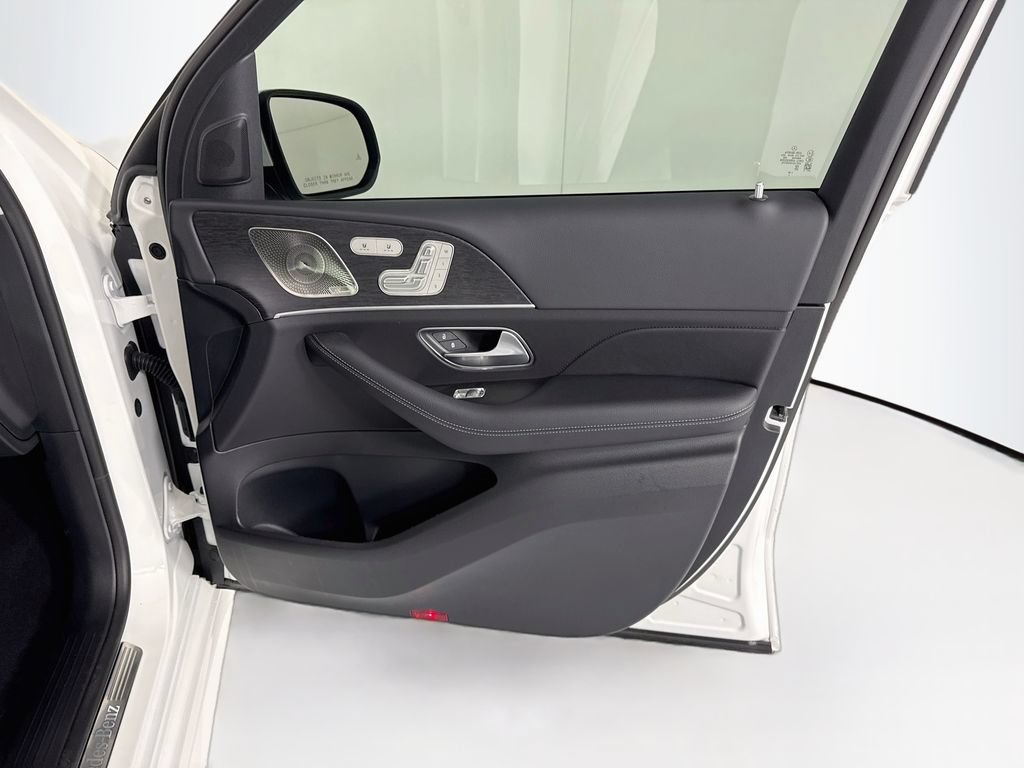 New 2026 Mercedes-Benz GLS 450 4MATIC image 27