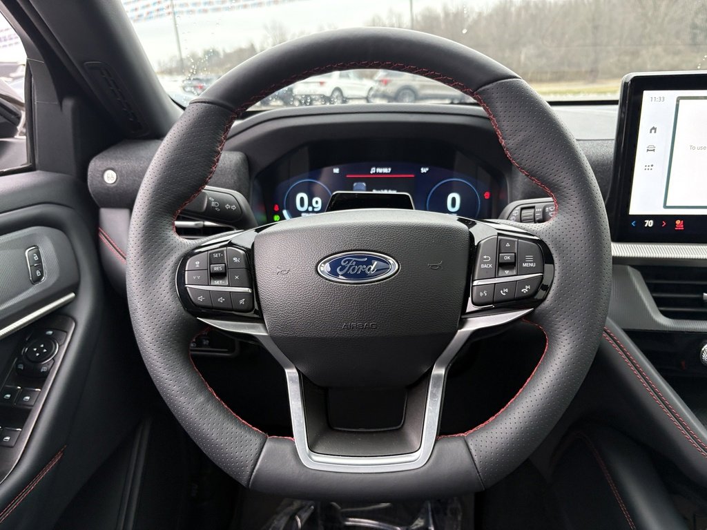 Used 2025 Ford Explorer ST-Line image 31