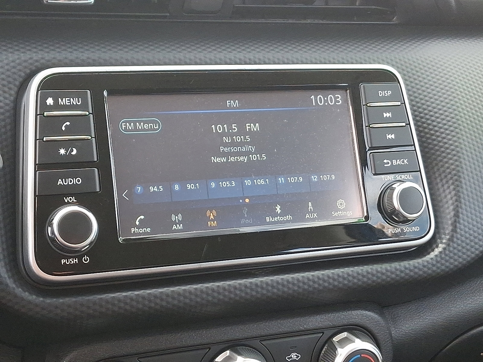 Used 2024 Nissan Kicks S image 16