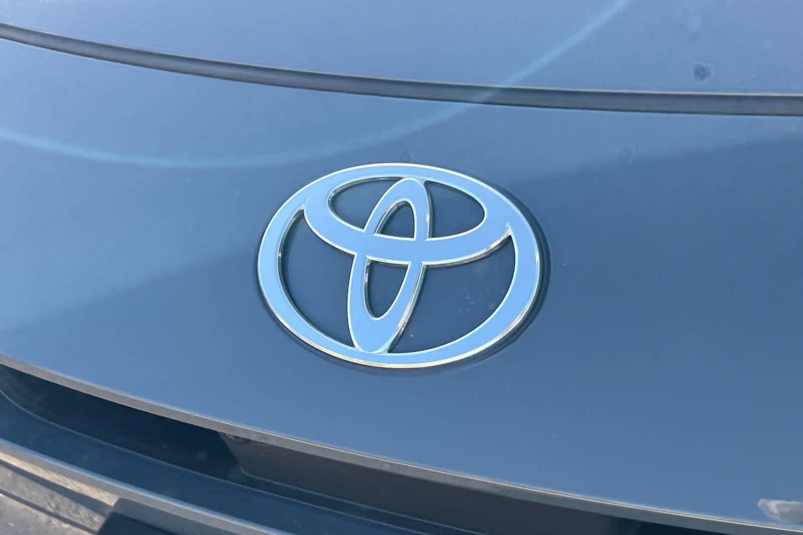 Used 2024 Toyota Prius Prime Premium w/ Advanced Technology Package FWD image 13