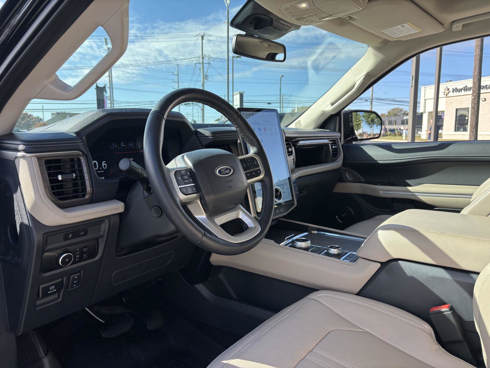 Used 2024 Ford Expedition Max Limited w/ Excursion Package AWD/4WD image 15