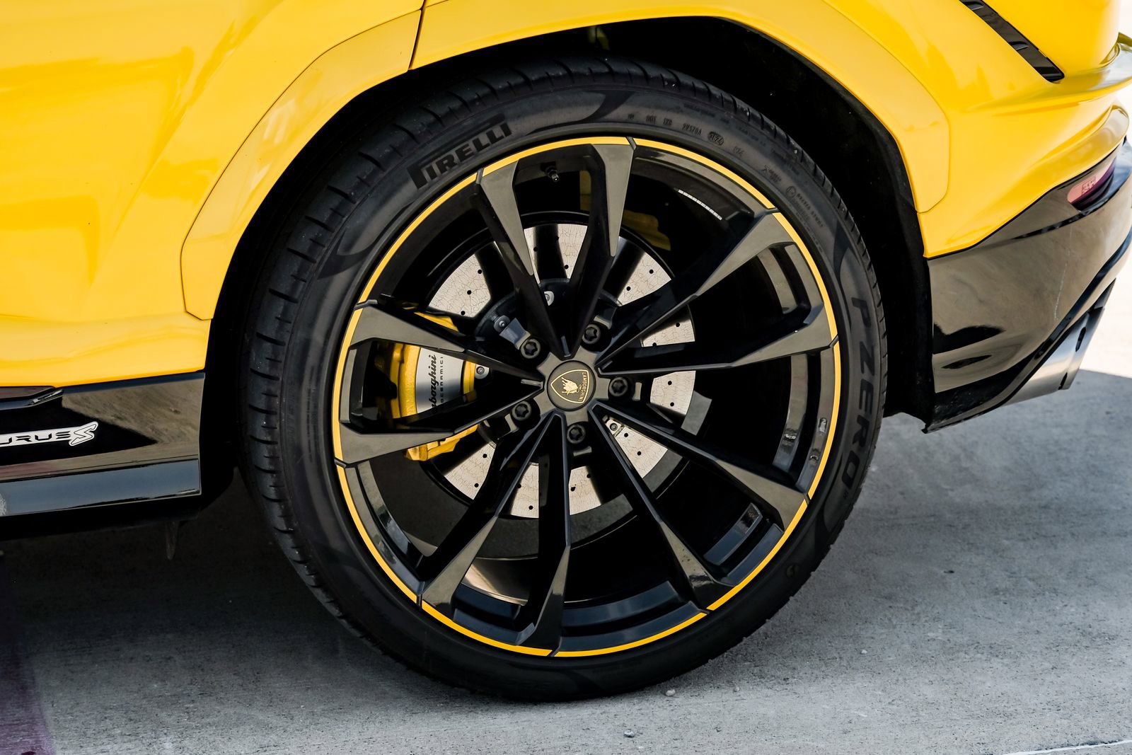 Used 2024 Lamborghini Urus S AWD/4WD image 57