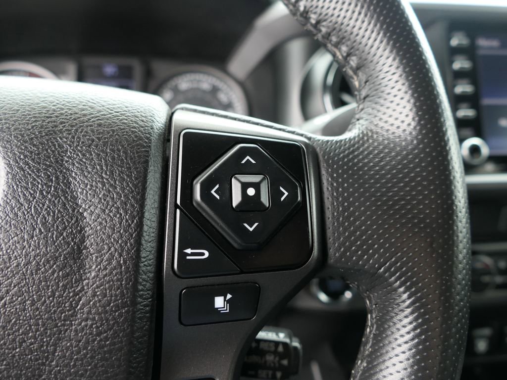 Used 2021 Toyota Tacoma TRD Off-Road w/ Technology Package image 15