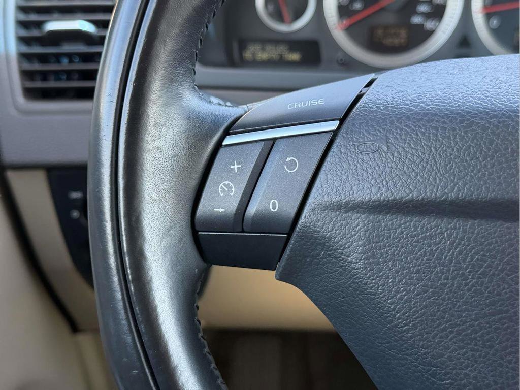 Used 2013 Volvo XC90 3.2 AWD/4WD image 6