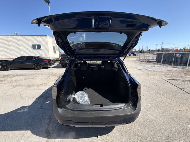 New 2026 Nissan Kicks SR w/ Cold Weather Package AWD/4WD image 22