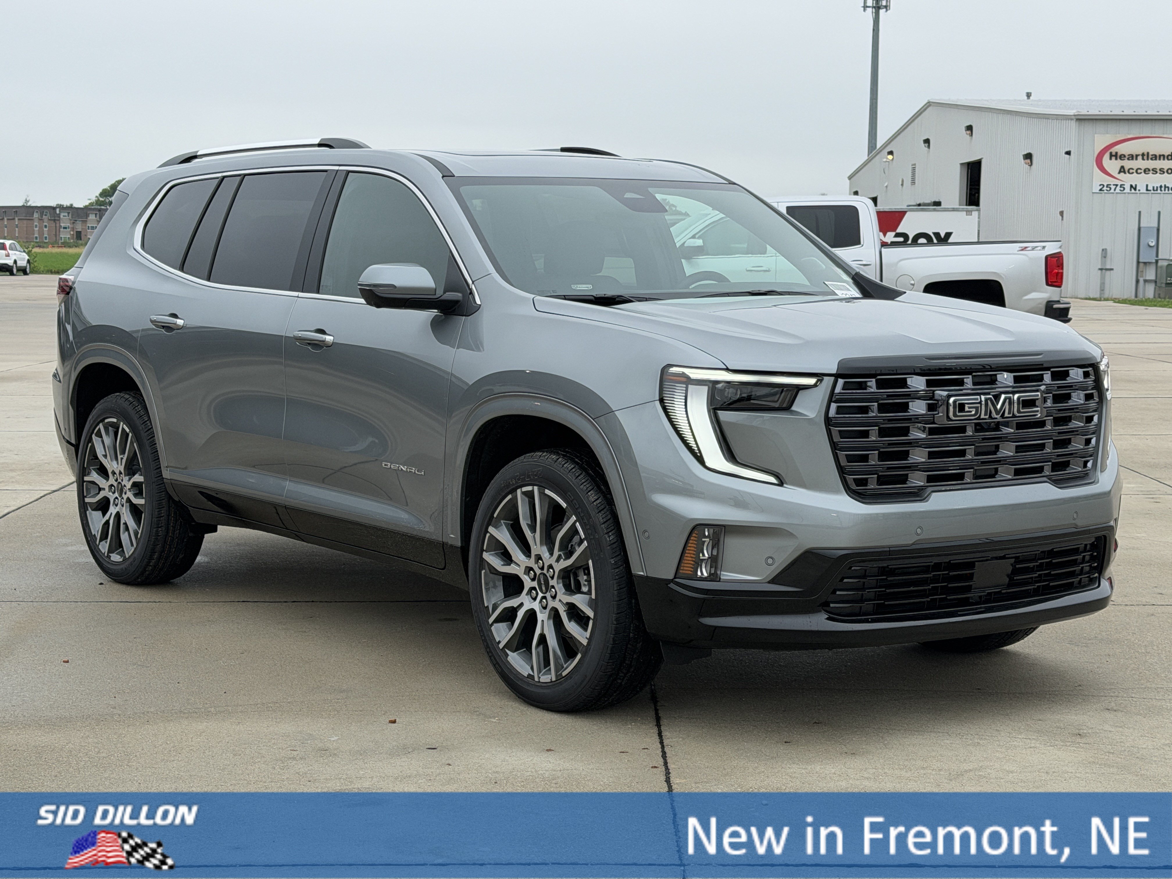 New 2027 GMC Acadia Denali Ultimate w/ LPO, Floor Liner Package AWD/4WD image 2