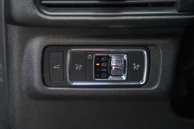 Used 2020 Lincoln Corsair AWD w/ Premium Package image 41