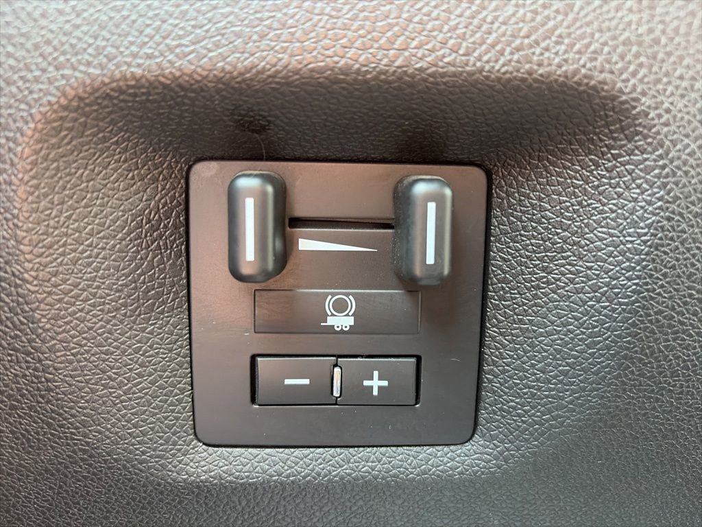 Used 2013 Chevrolet Silverado 1500 LT w/ All-Star Edition AWD/4WD image 8