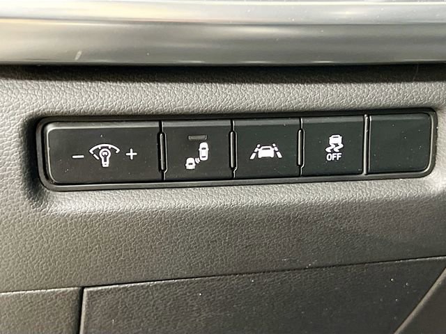 Certified 2022 Kia Telluride LX image 10