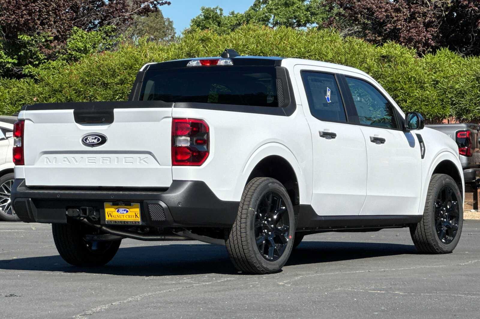 New 2026 Ford Maverick XLT w/ XLT Luxury Package AWD/4WD image 4