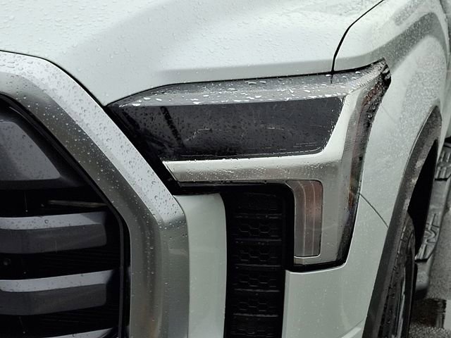 Used 2024 Toyota Tundra Limited image 9