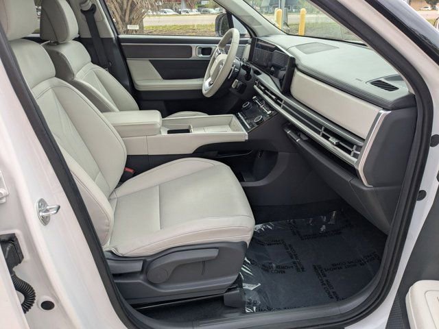 Used 2025 Hyundai Santa Fe SEL FWD image 27