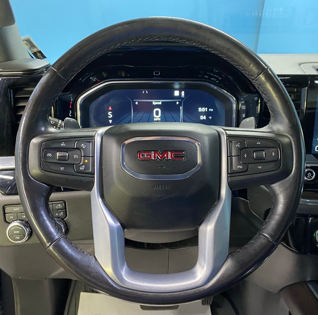 Used 2022 GMC Sierra 1500 SLT w/ SLT Convenience Package AWD/4WD image 19