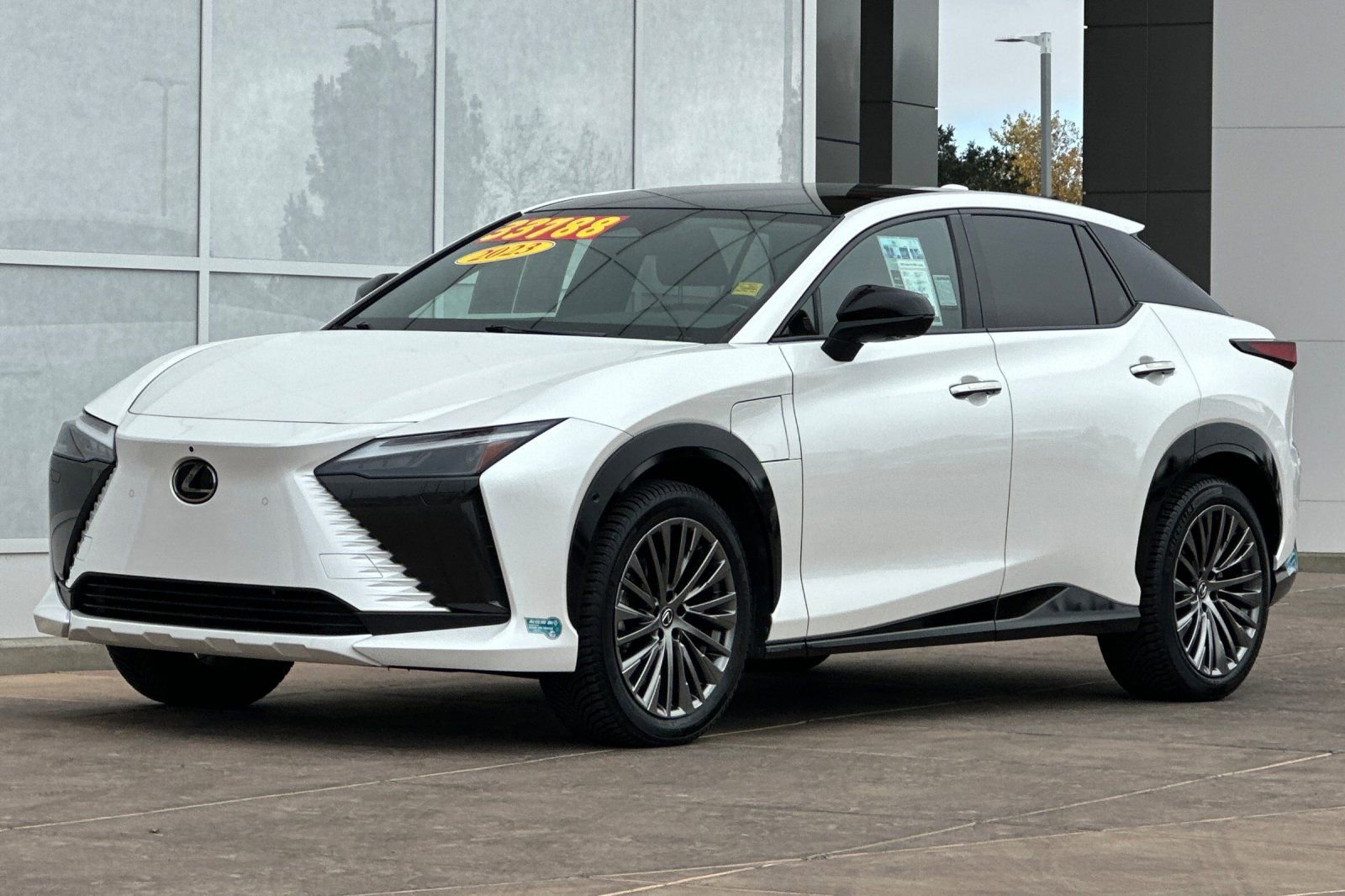 Used 2023 Lexus RZ 450e Premium image 8