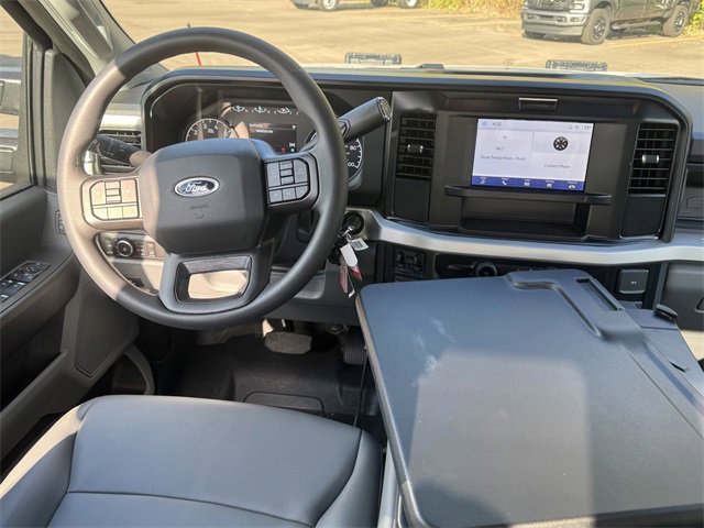 New 2026 Ford F350 XL w/ XL Chrome Package image 18