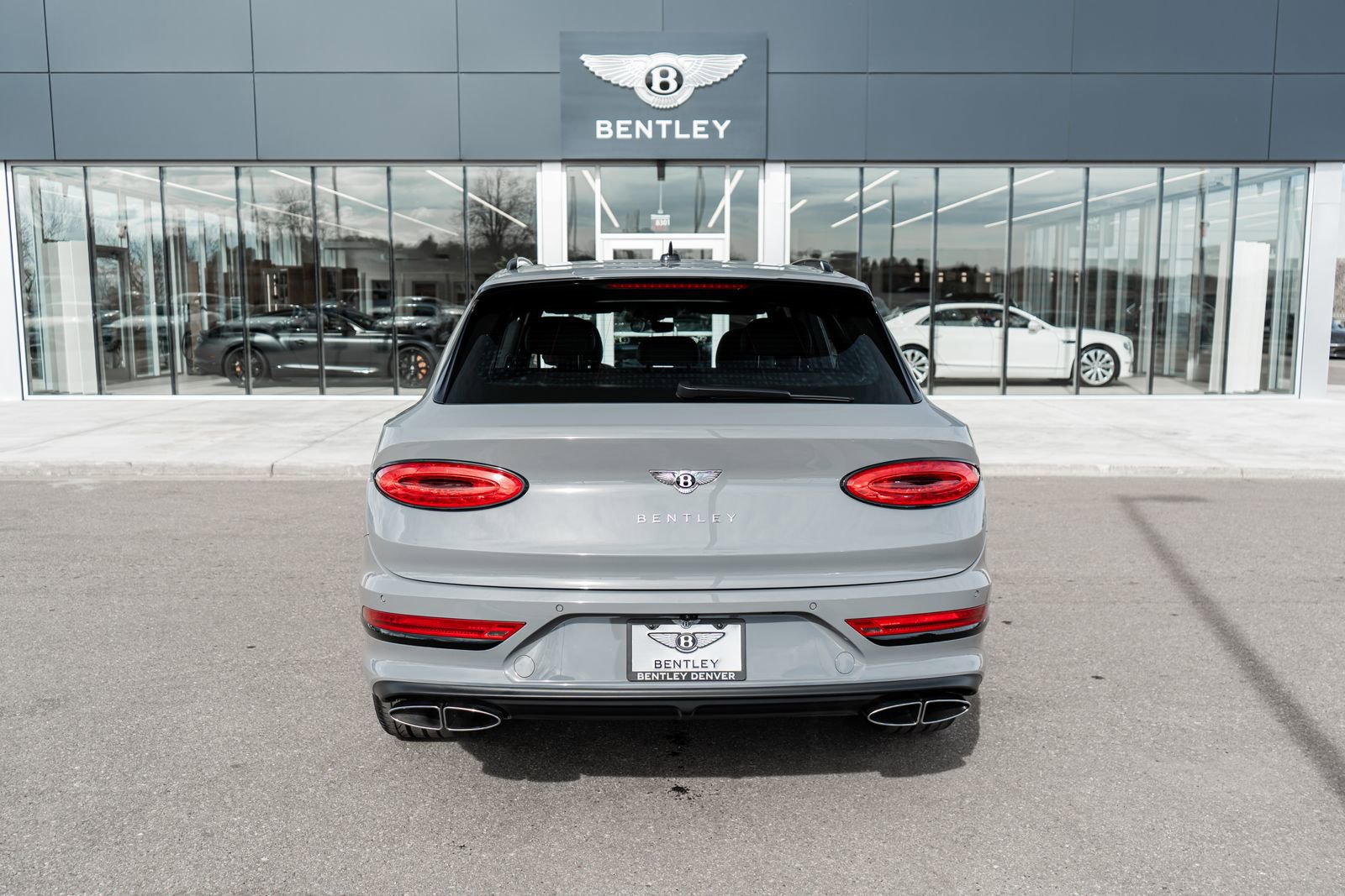 Used 2022 Bentley Bentayga image 11