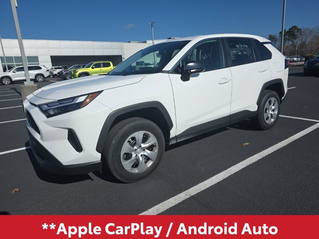 Used 2025 Toyota RAV4 LE image 3
