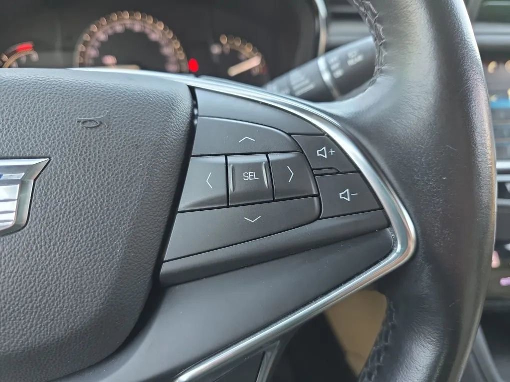 Used 2019 Cadillac XT5 AWD image 21