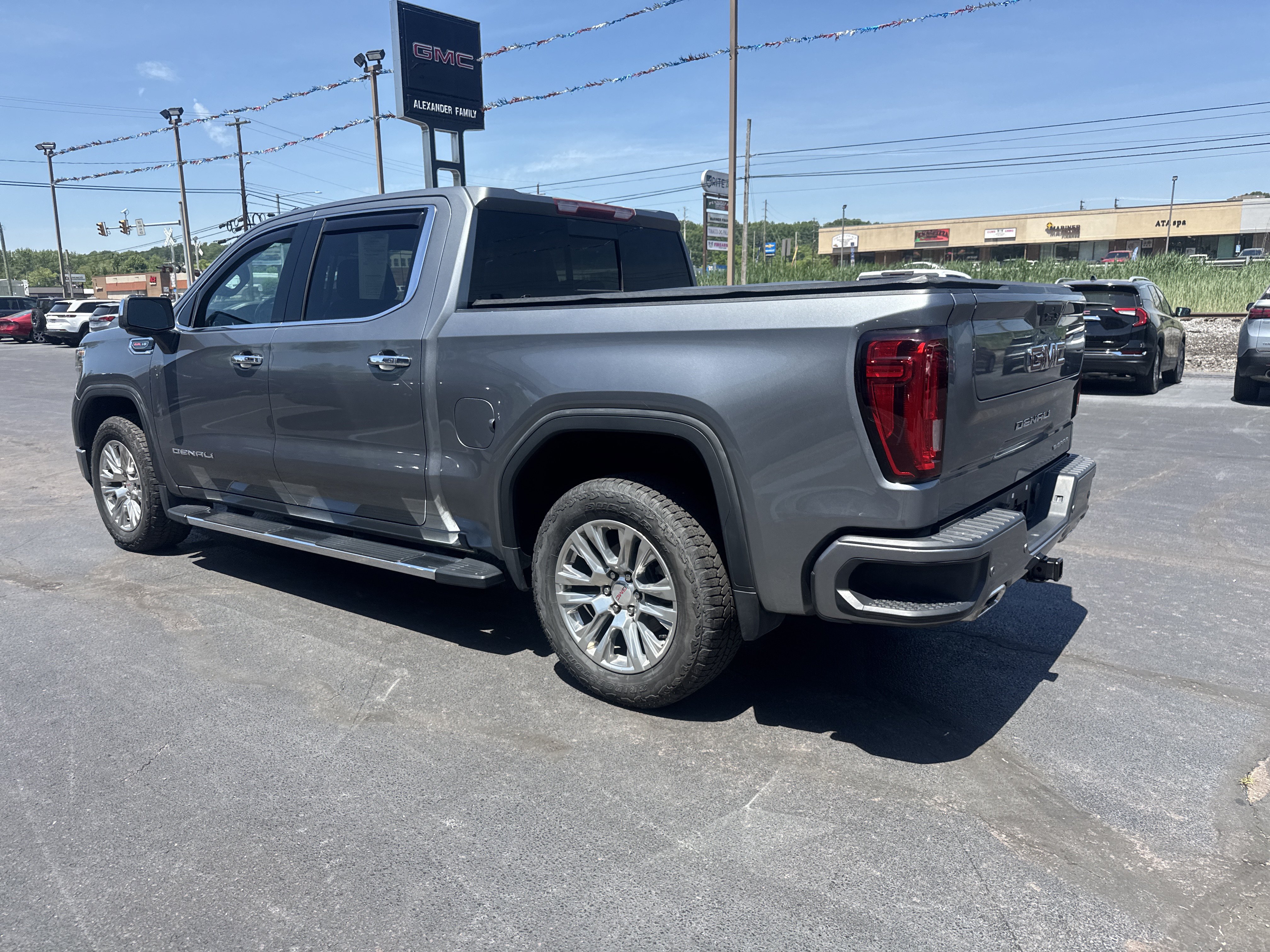 Used 2019 GMC Sierra 1500 Denali AWD/4WD image 7