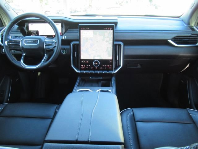 Used 2025 GMC Acadia Denali FWD image 12