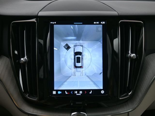 Used 2024 Volvo XC60 B5 Plus image 20