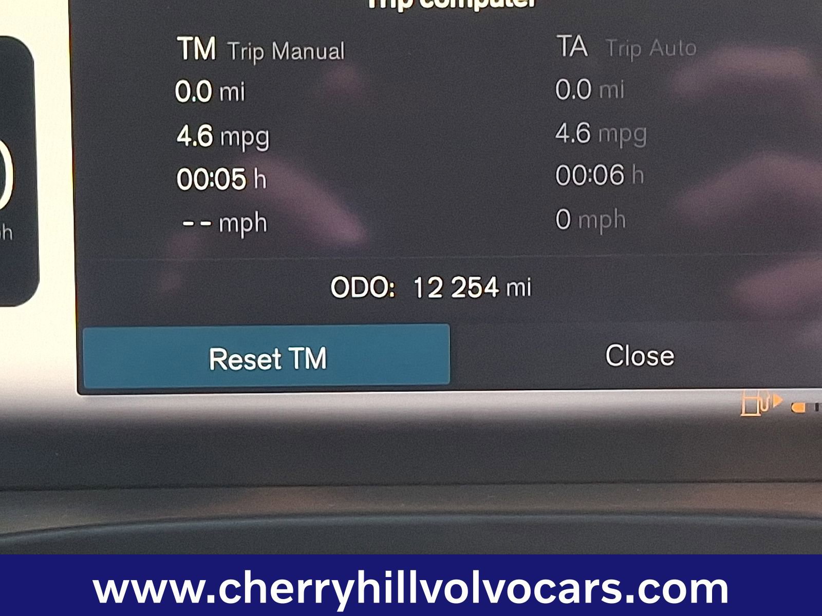 Certified 2023 Volvo XC40 B5 Plus w/ Driver Assist Package image 21