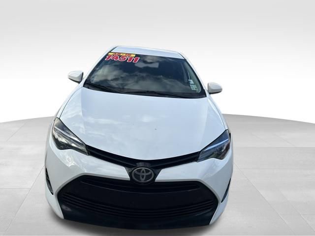 Used 2018 Toyota Corolla LE image 3