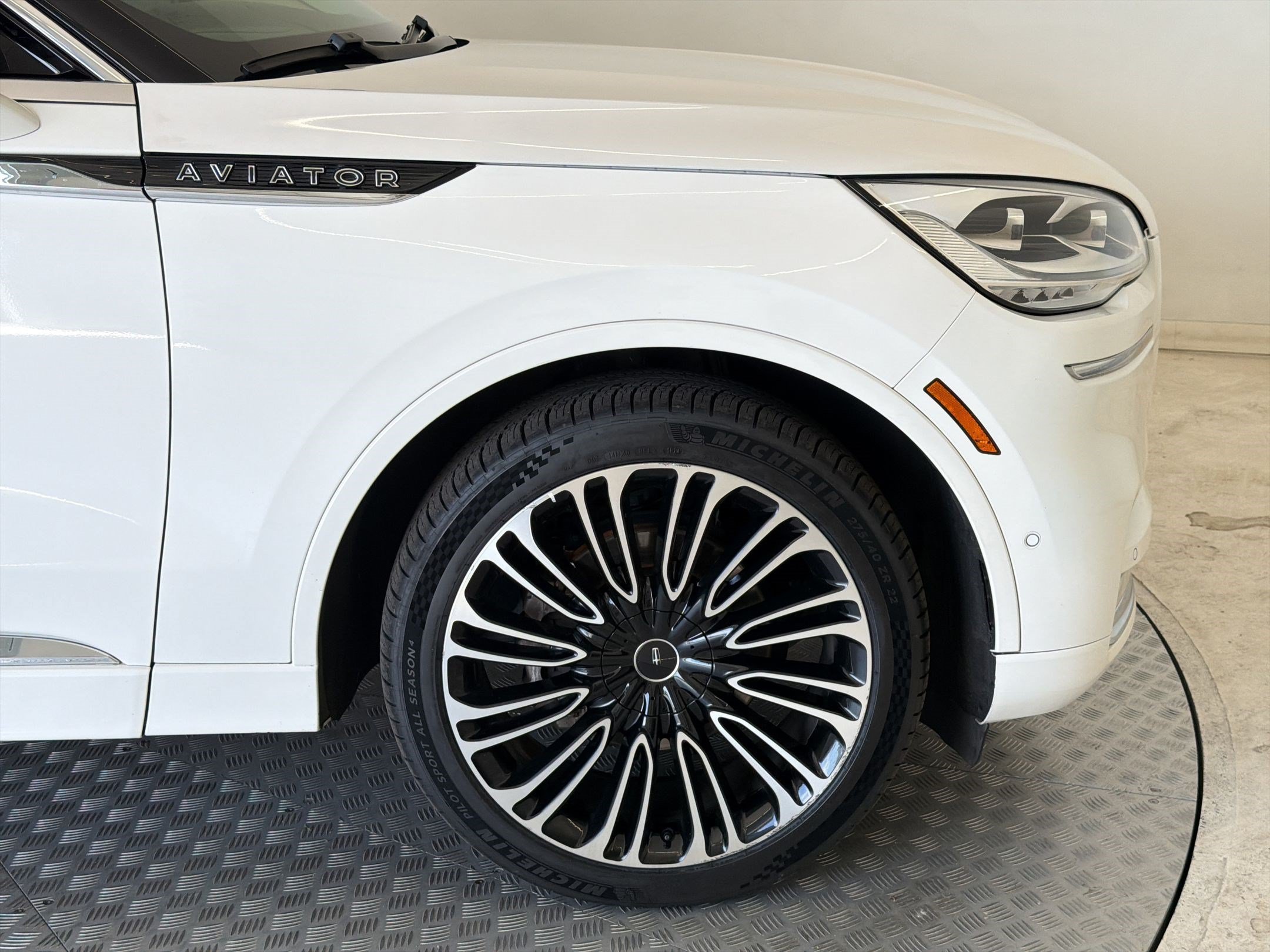 Used 2020 Lincoln Aviator Black Label w/ Dynamic Handling Package AWD/4WD image 12