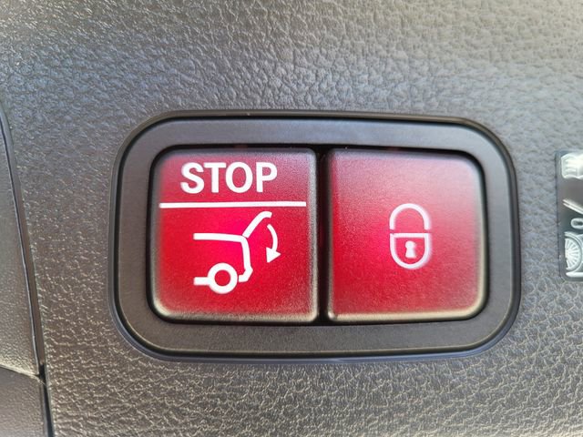 Used 2025 Mercedes-Benz GLS 450 4MATIC image 10