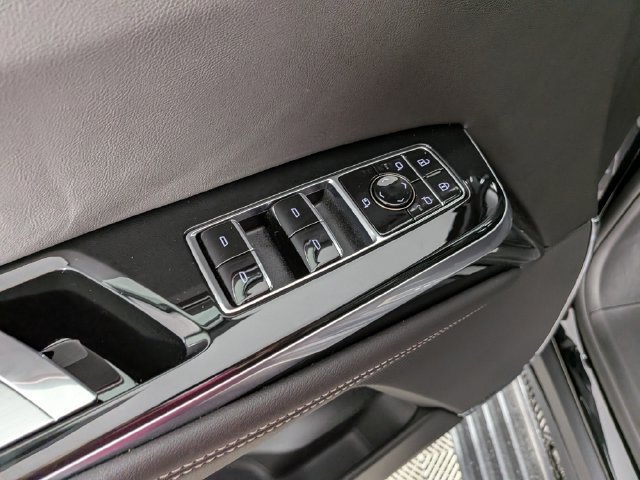 New 2027 Cadillac Escalade Sport w/ Touring Package AWD/4WD image 17