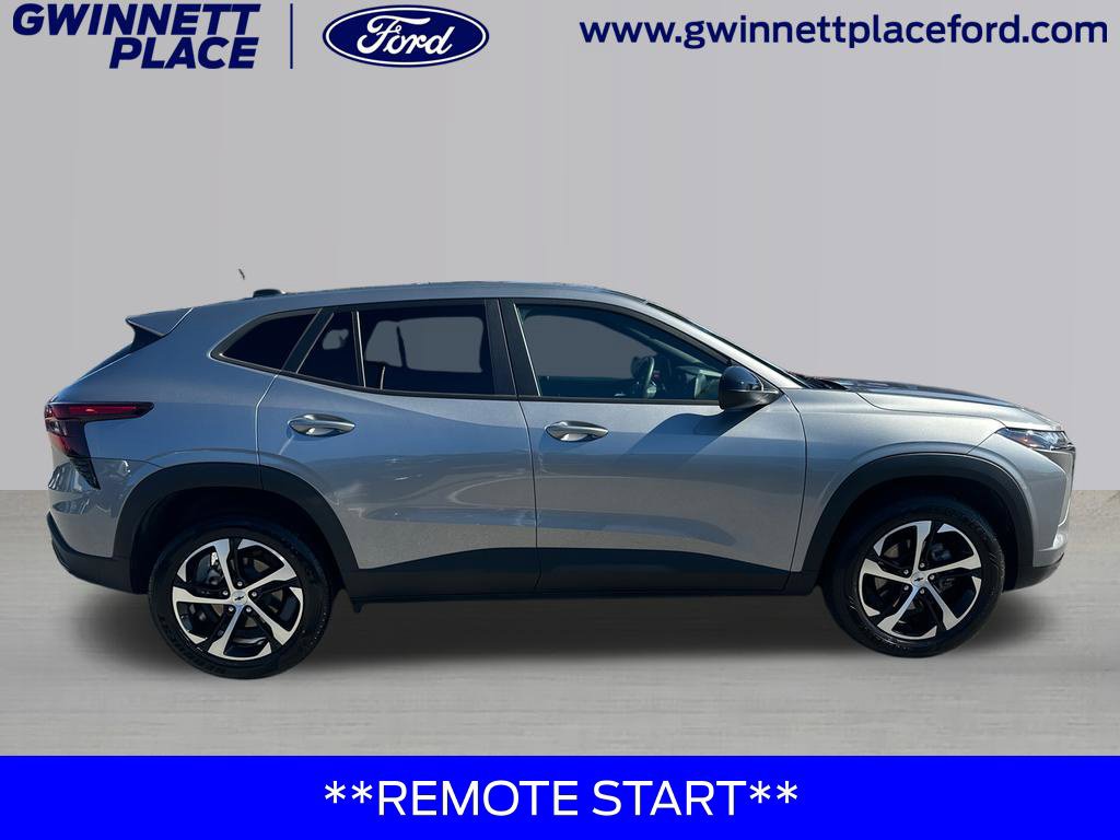Used 2024 Chevrolet Trax RS w/ Driver Confidence Package FWD image 4