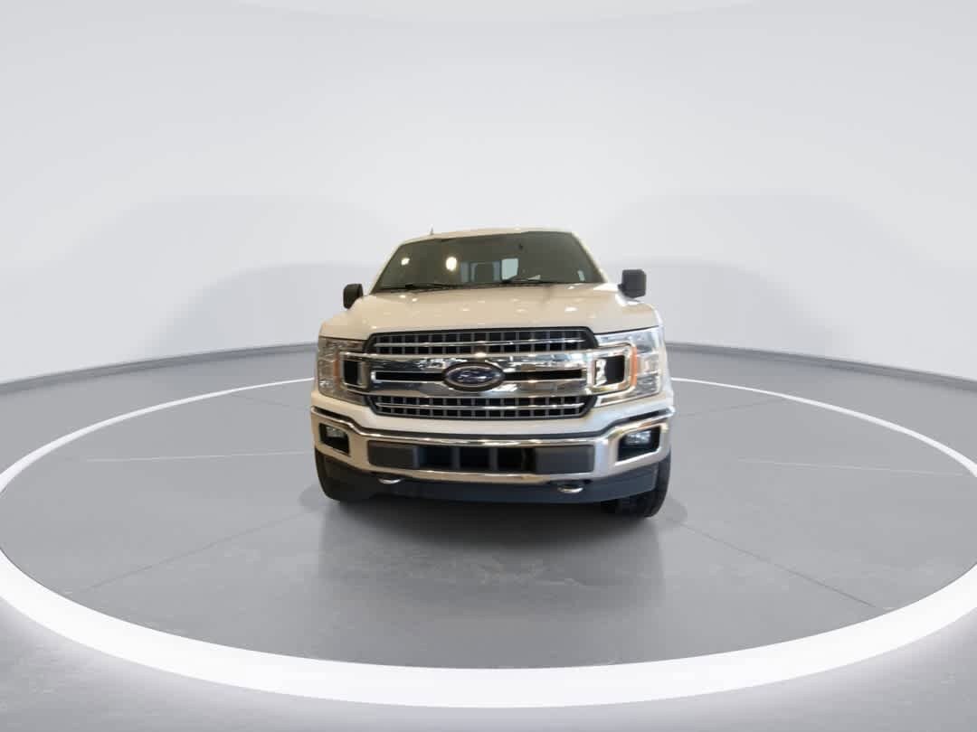 Used 2018 Ford F150 XLT w/ Equipment Group 302A Luxury AWD/4WD image 3