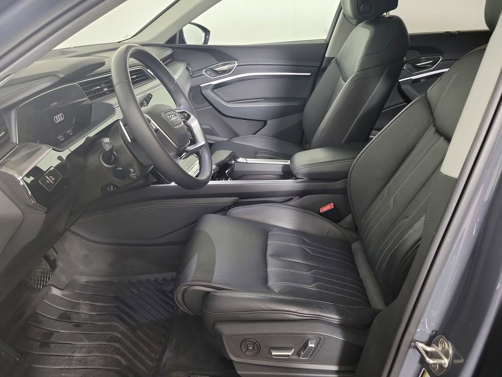 Used 2024 Audi Q8 e-tron Prestige w/ Prestige Package AWD/4WD image 18